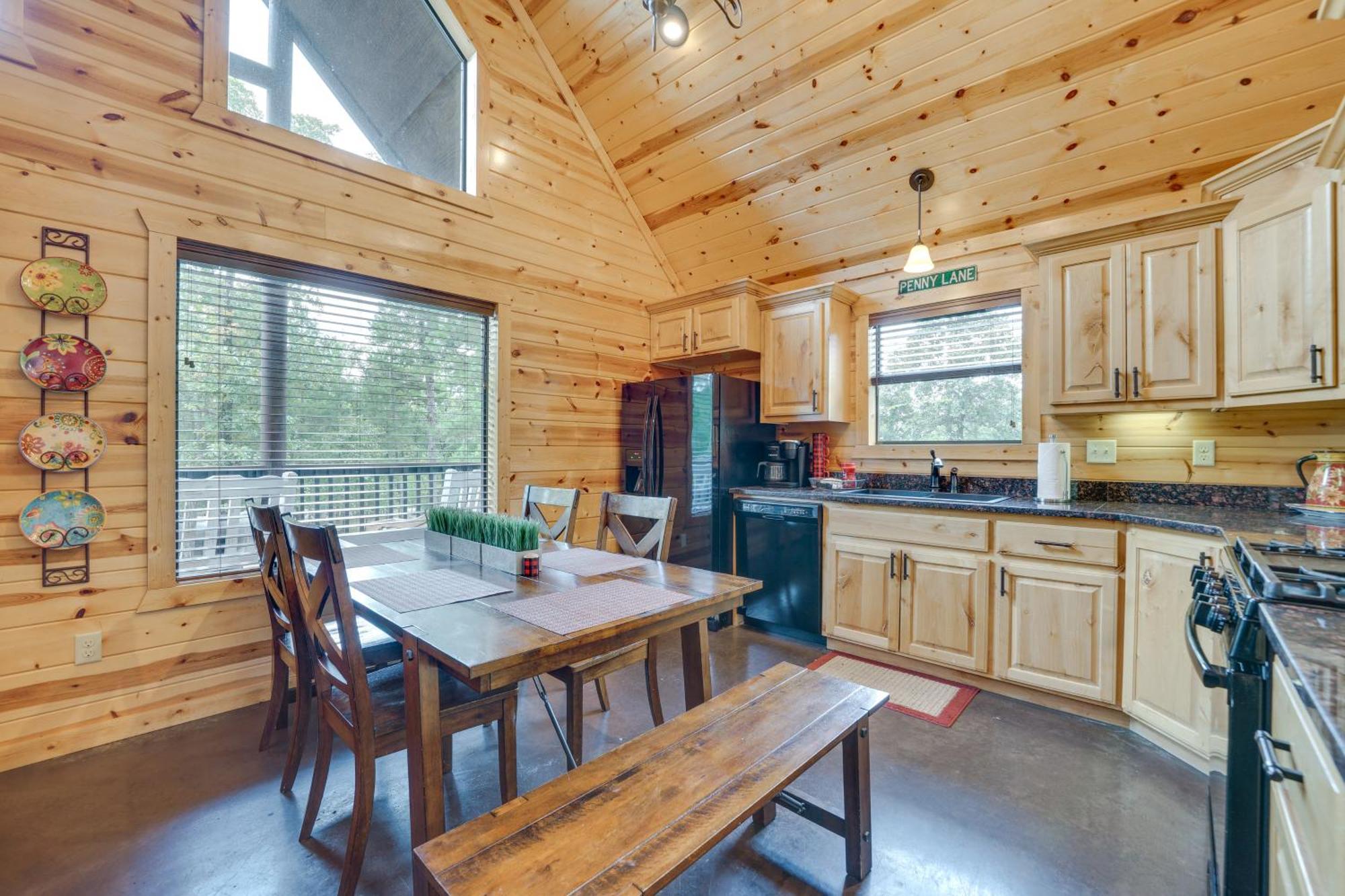 Penny Lane Lodge Broken Bow Cabin Less Than 6 Mi To Lake エクステリア 写真