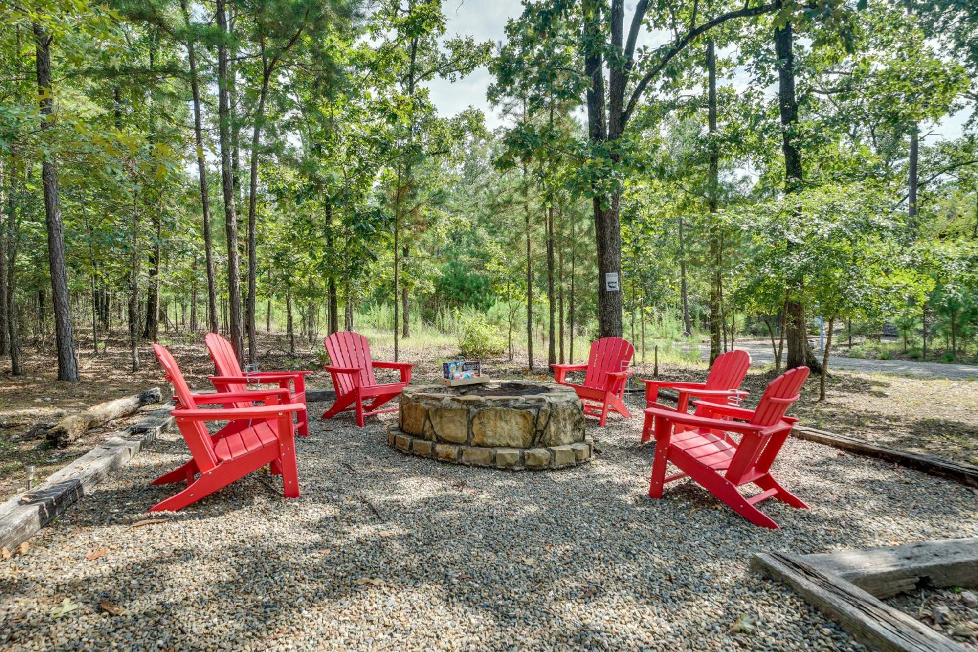Penny Lane Lodge Broken Bow Cabin Less Than 6 Mi To Lake エクステリア 写真